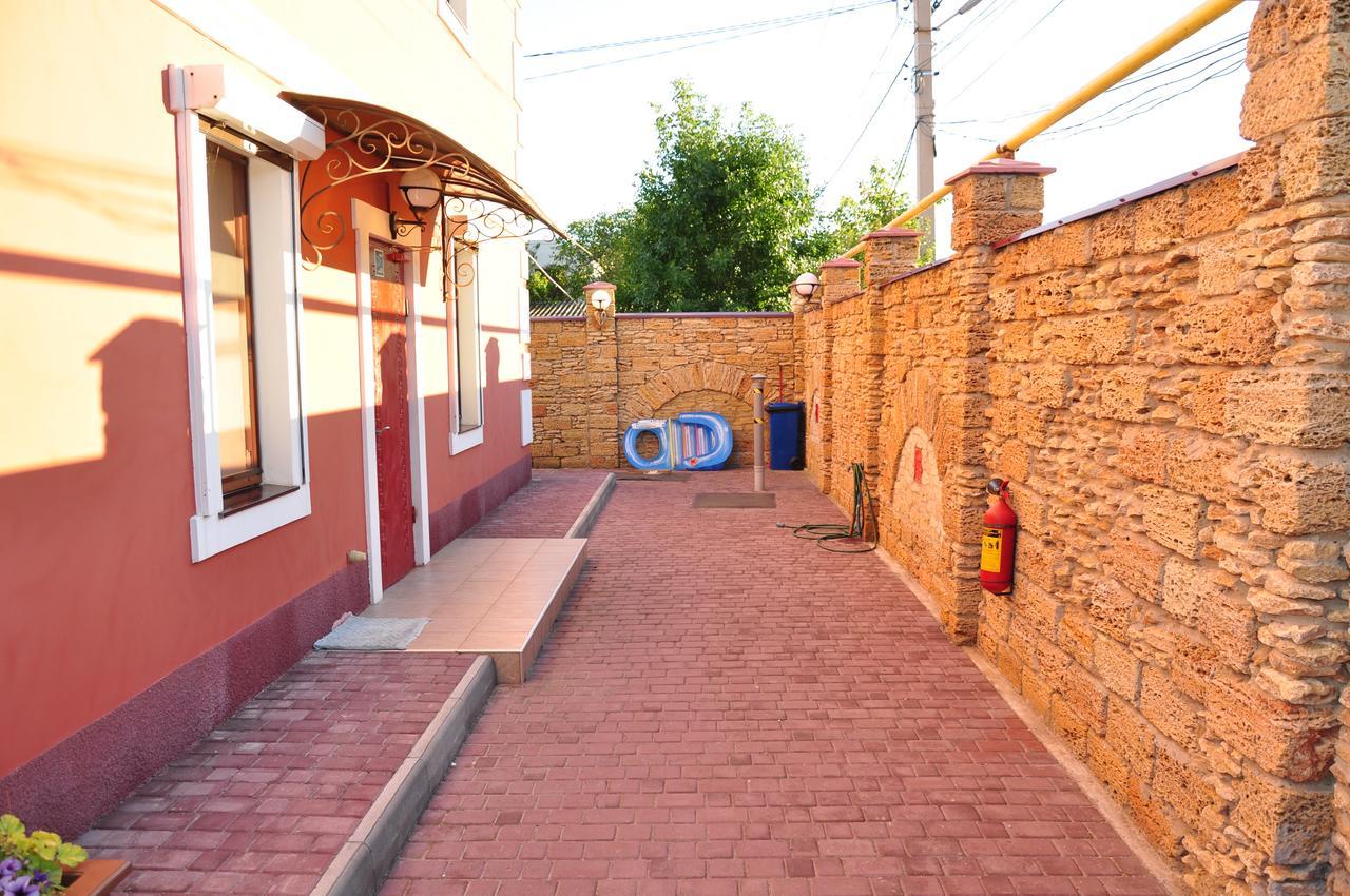 Inn Na Bugaze Karolino-Buhaz Exterior photo