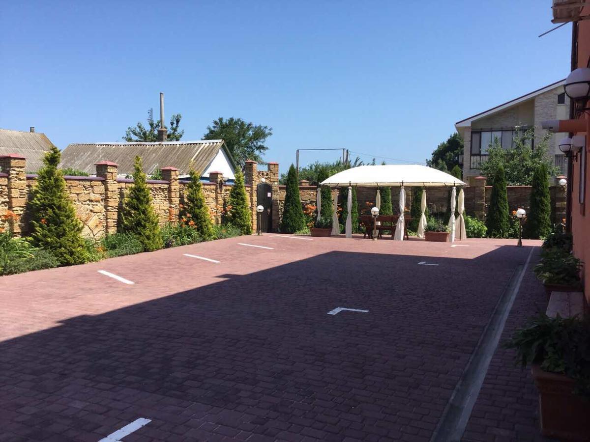 Inn Na Bugaze Karolino-Buhaz Exterior photo